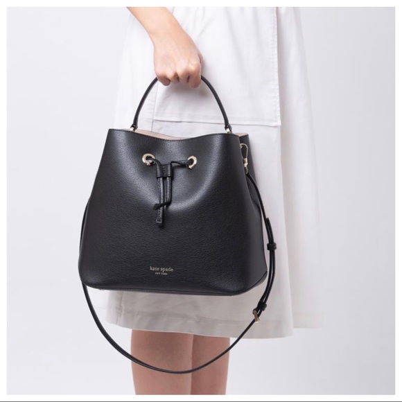 kate spade Handbags - KATE SPADE BLACK LEATHER CHIC TOTE BUCKET BAG